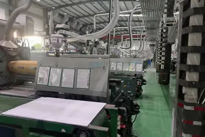 Sistema centralizado de manipulación de nateriales para una empresa de energía fotovoltaica